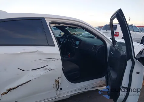 2016 Dodge Charger Sxt z USA, uszkodzony, nr VIN 2C3CDXHG9GH149612